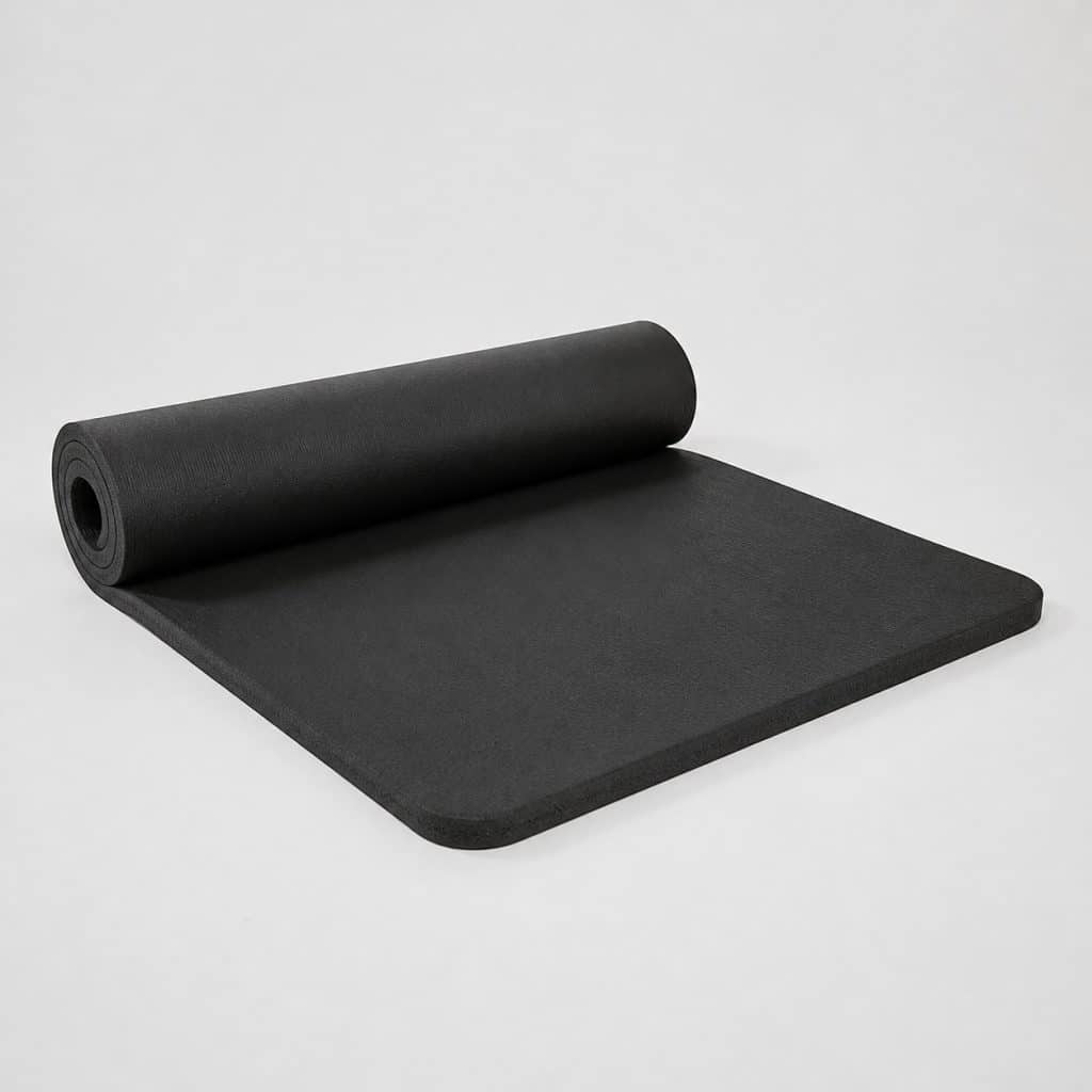 Tapis de fitness épais 15 mm présenté sur fond clair